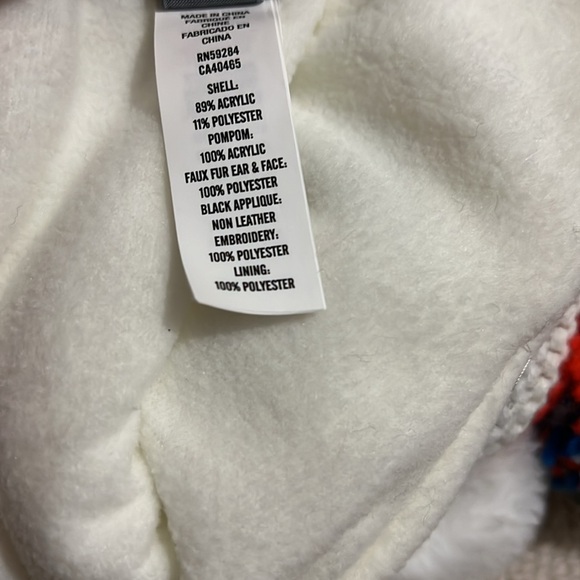 NWT - Polar Bear Hat And Mittens Set. Size XS (6-12 months). - Picture 7 of 10